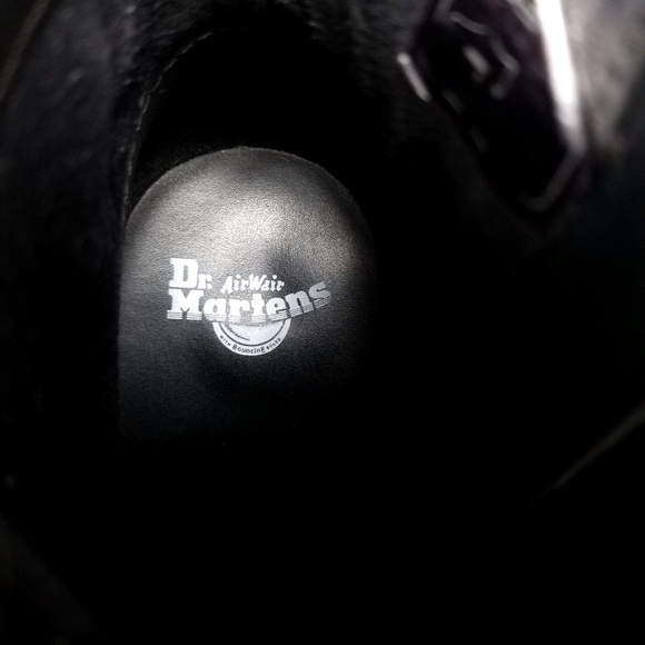 Dr. Martens Magdalena Leather Heeled Chelsea Boots - Picture 5 of 11